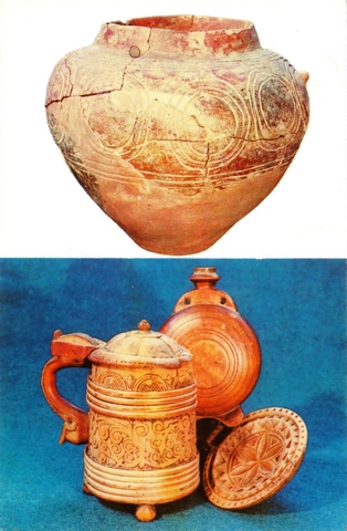19 - Colectia de arta aplicata si decorativa, vas neolitic de la Geangoesti, cultura Gumelnita, si obiecte de arta populara romaneasca in lemn